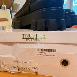 CHUNKY FAUX LEATHER BOOTS